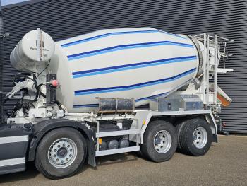 FH 540 8x4  / BOOGIE LIFT / 10m3 PUTZMEISTER - CONCRETE-MIXER / BETON-MISCHER